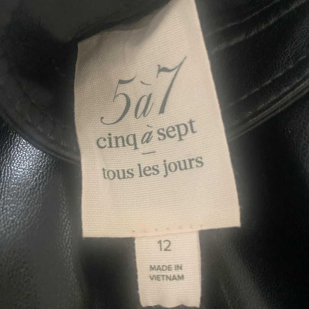 Cinq à Sept Glossy Black A-Line Skirt NWT Size 12 - Picture 8 of 9